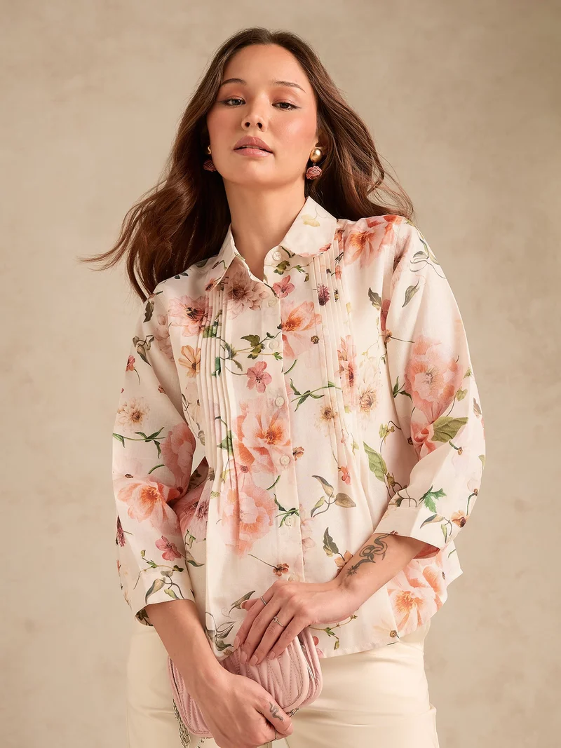 أوجيدر قميص أوف وايت بقصة عادية وطبعات وتفاصيل ثنيات